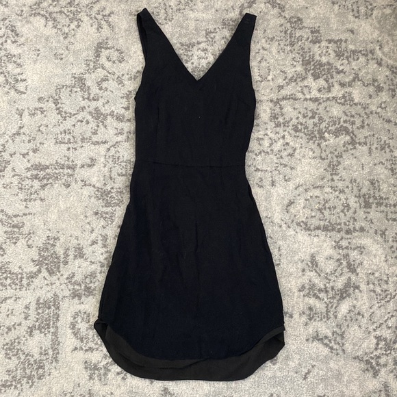Chelsea28 Black Open Back Twist Dress, size small - Picture 4 of 7